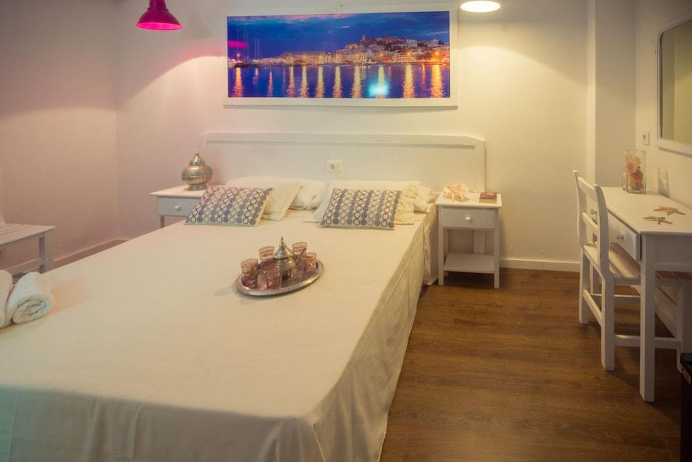 Sunset Ibiza Pensjonat 2*